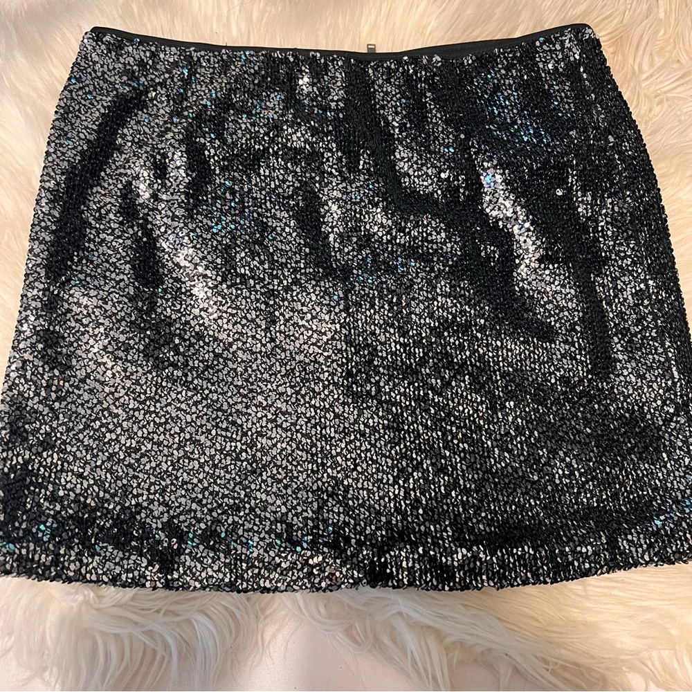 Sequence mini skirt